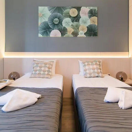 Apartment 5